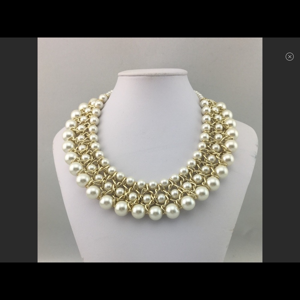 Elegant Pearl Necklace